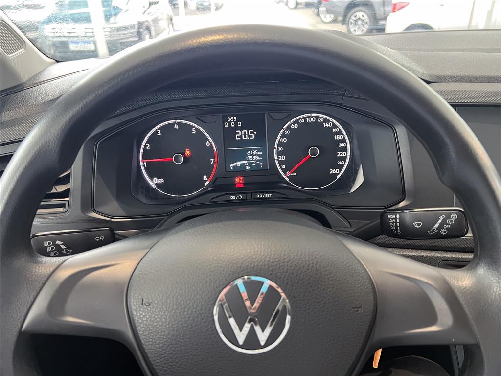 POLO 1.0 MPI ROBUST MANUAL9