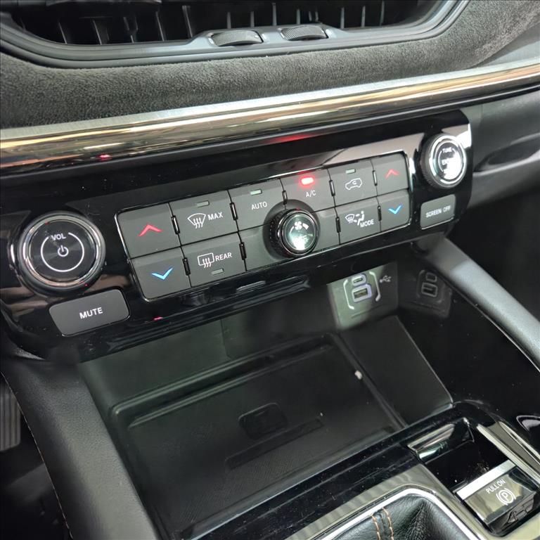 COMMANDER 2.0 TD380 TURBO DIESEL LIMITED AT910