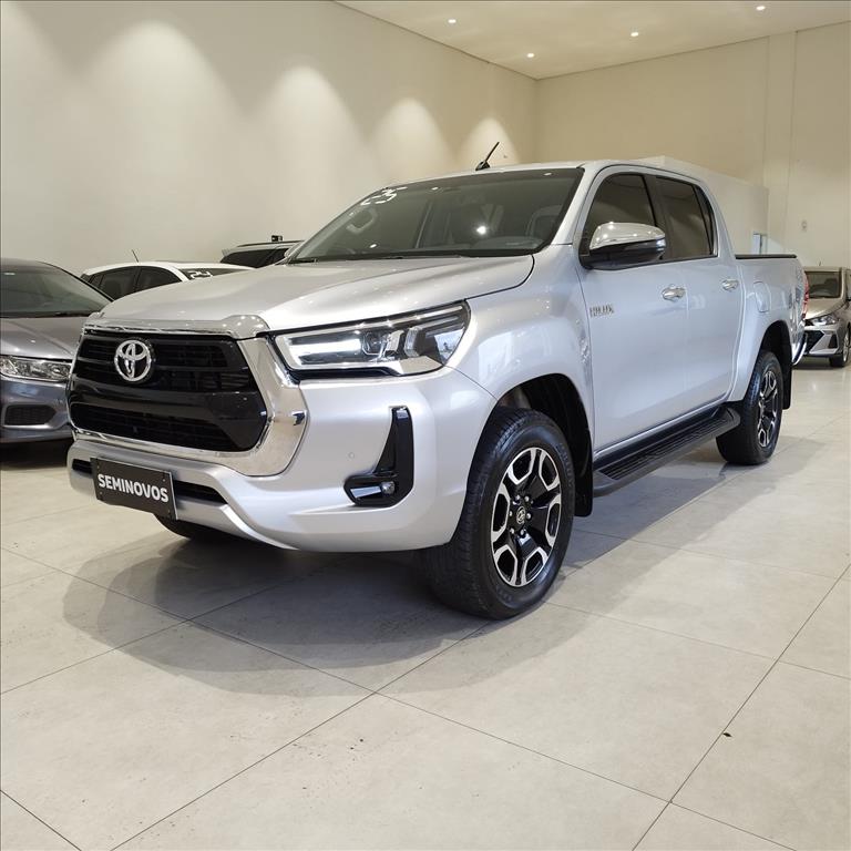 HILUX 2.8 D-4D TURBO DIESEL CD SRV 4X4 AUTOMÁTICO2
