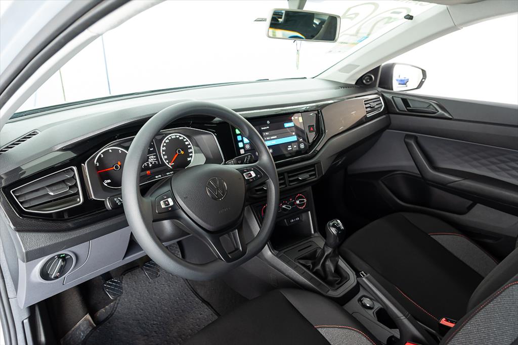 POLO 1.0 MPI TRACK MANUAL11