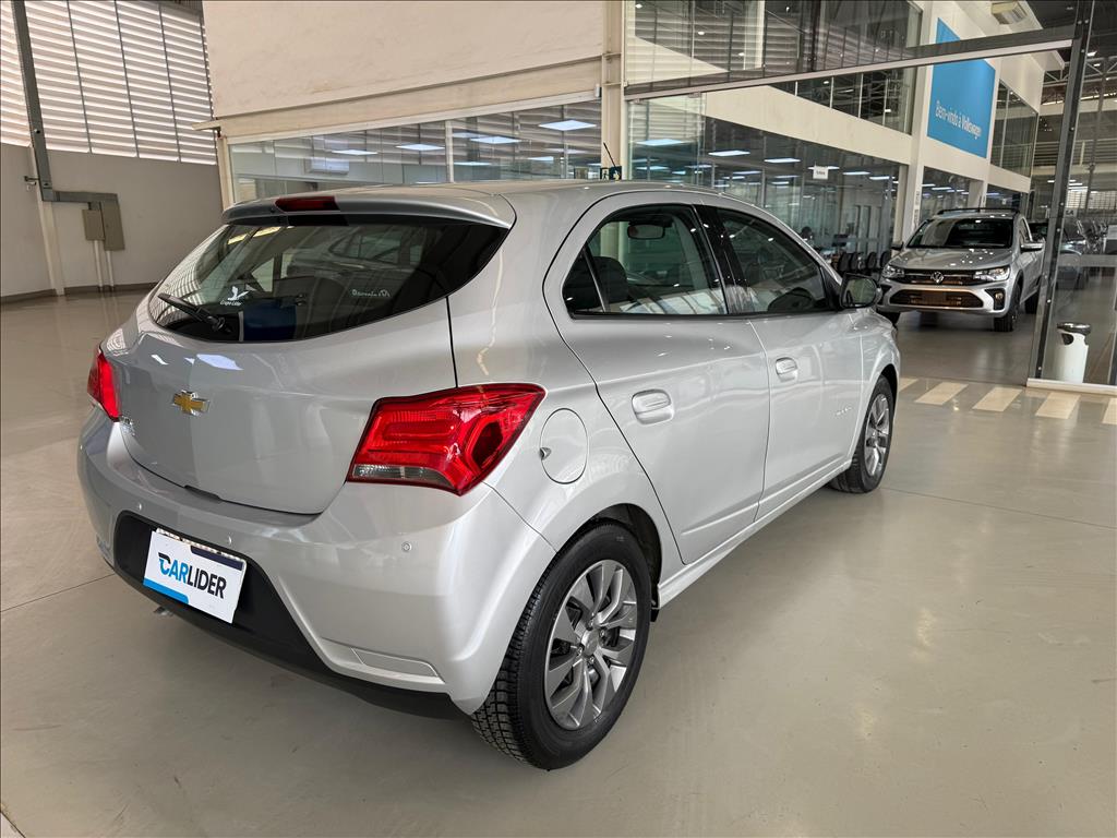 ONIX 1.4 MPFI ADVANTAGE 8V FLEX 4P AUTOMÁTICO2