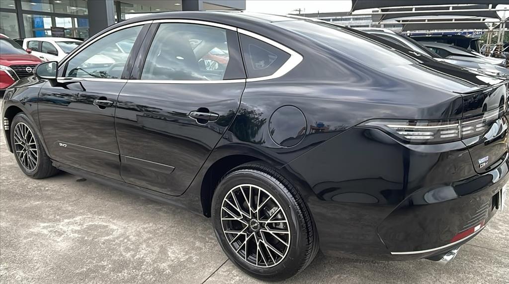 KING 1.5 DM-I PHEV GS AUTOMÁTICO4