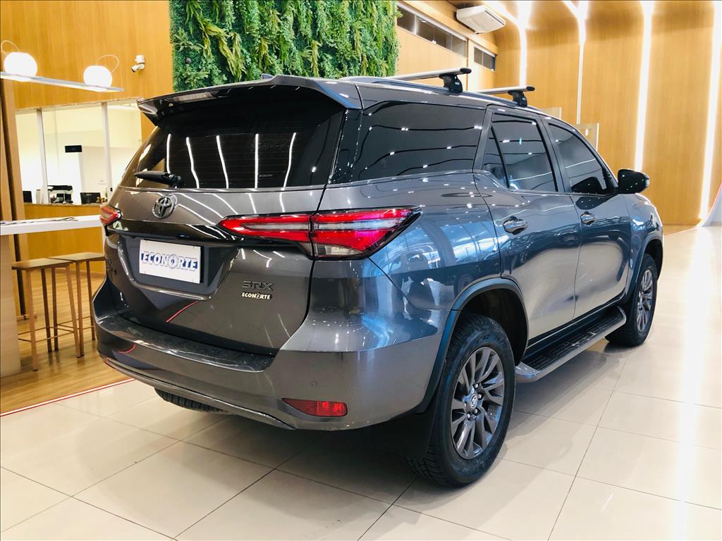 HILUX SW4 2.8 D-4D TURBO DIESEL SRX 4X4 AUTOMÁTICO3