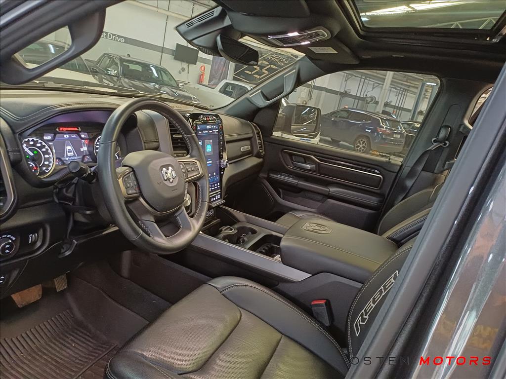 RAM-1500-5.7 V8 GASOLINA REBEL CD 4X4 AUTOMÁTICO