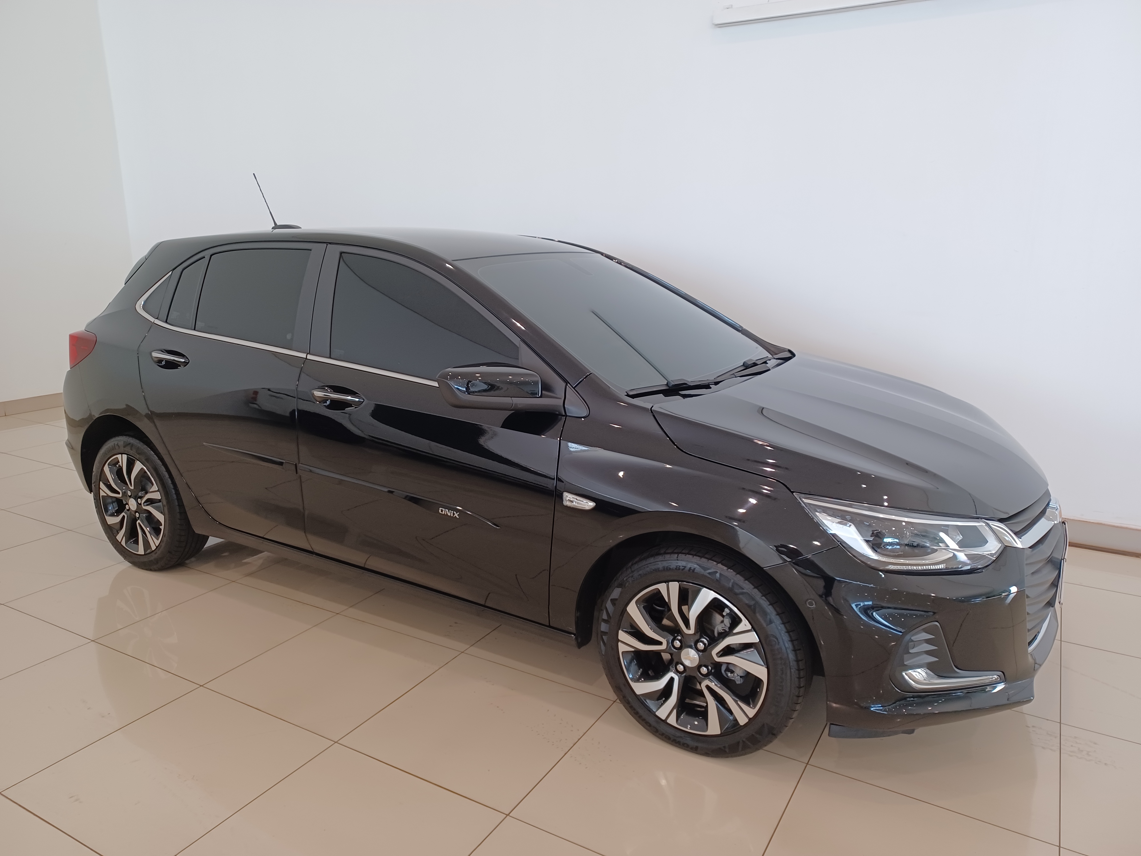 GM - Chevrolet-ONIX-1.0 TURBO FLEX PREMIER AUTOMÁTICO