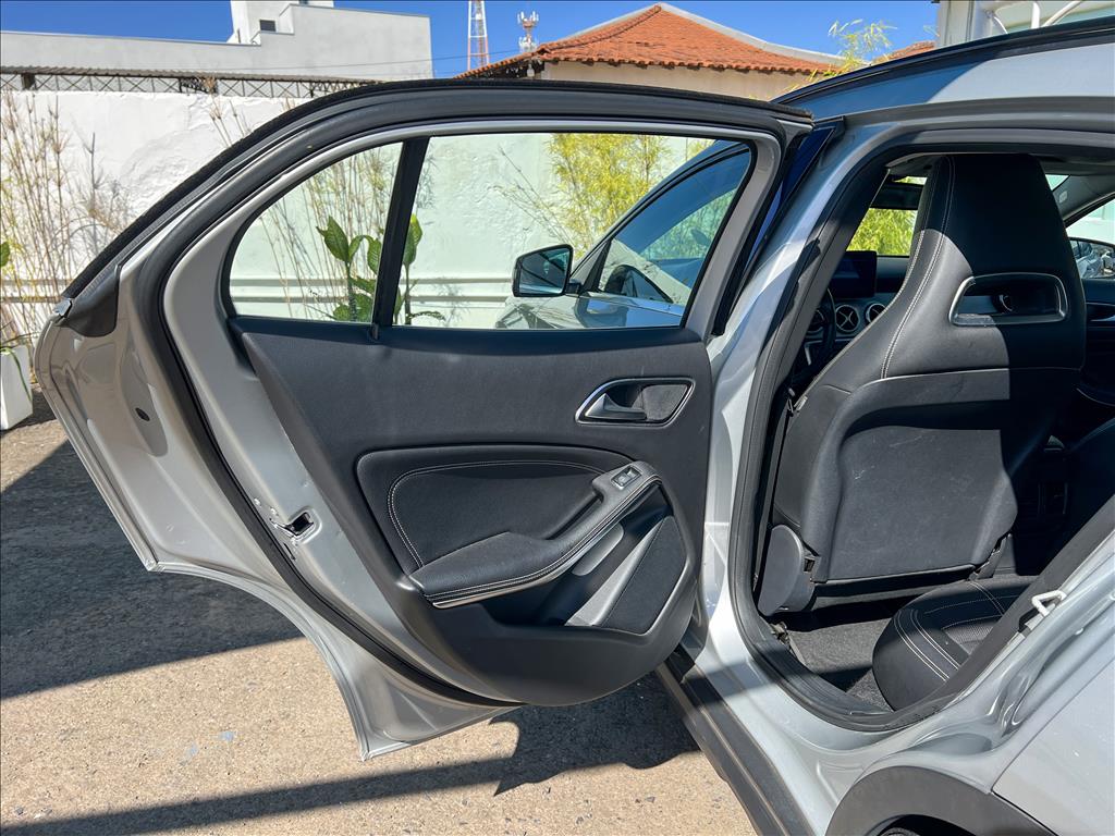 GLA 200 1.6 CGI ENDURO 16V TURBO FLEX 4P AUTOMÁTICO