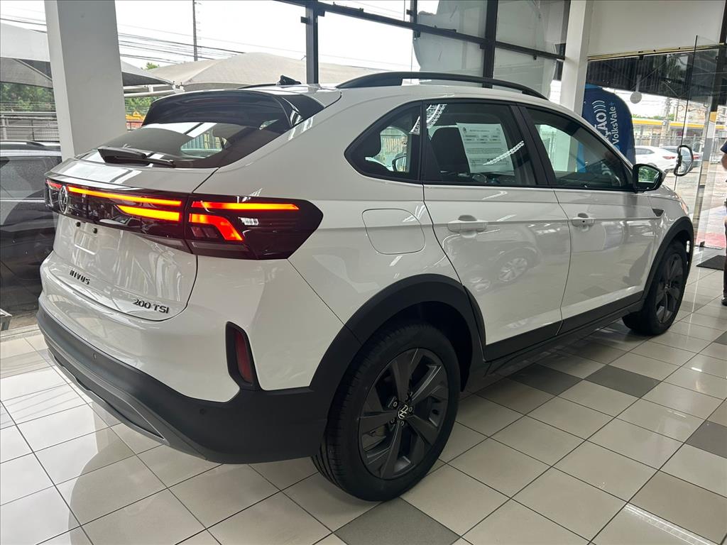 NIVUS 1.0 200 TSI TOTAL FLEX COMFORTLINE AUTOMÁTICO2