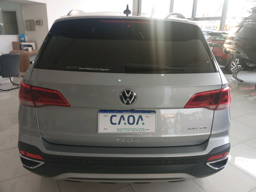 VW - Volkswagen-TAOS-1.4 250 TSI TOTAL FLEX HIGHLINE AUTOMÁTICO