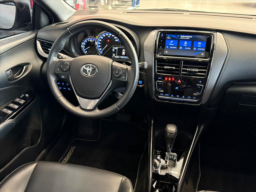 YARIS 1.5 16V FLEX XLS MULTIDRIVE YARIS 1.5 16V FLEX XLS MULTIDRIVE