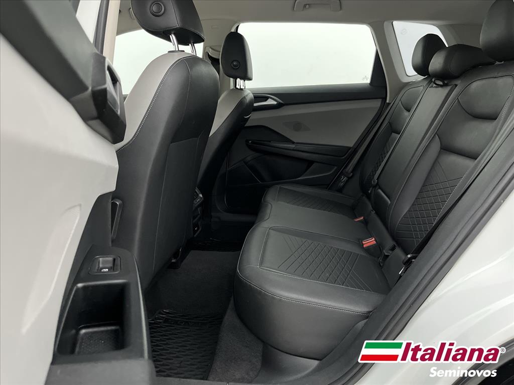 TAOS 1.4 250 TSI TOTAL FLEX COMFORTLINE AUTOMÁTICO13