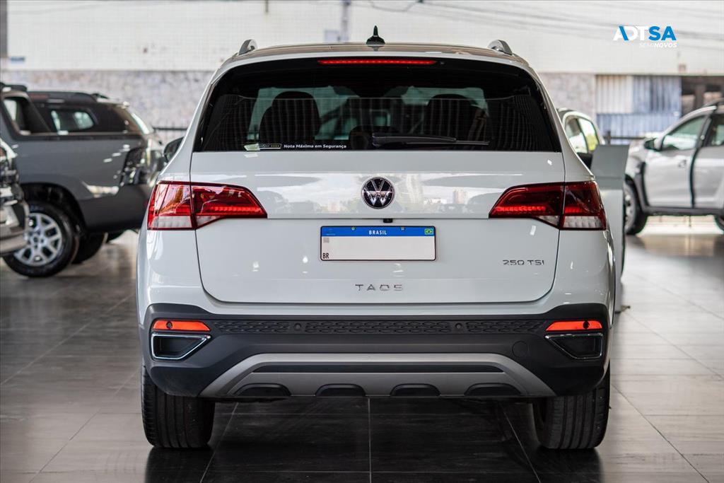 VOLKSWAGEN TAOS 1.4 250 TSI TOTAL FLEX HIGHLINE AUTOMÁTICO