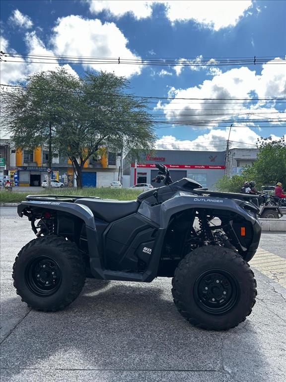CAN-AM OUTLANDER foto 2