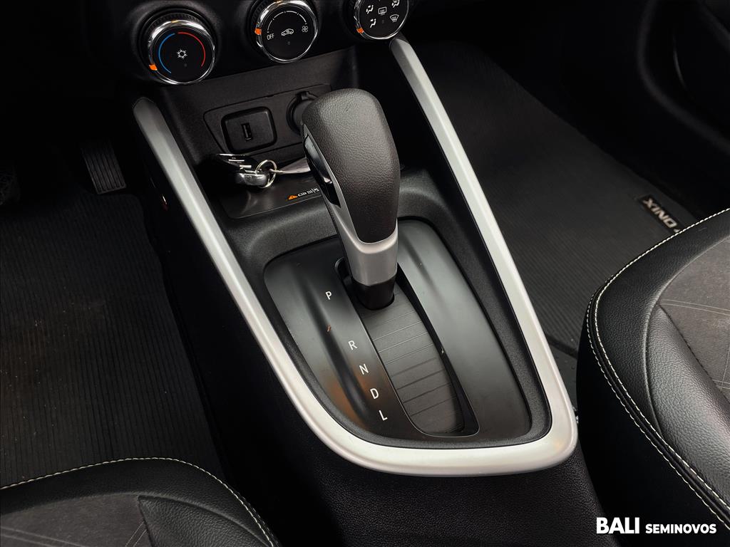 ONIX PLUS 1.0 TURBO FLEX LT AUTOMÁTICO13