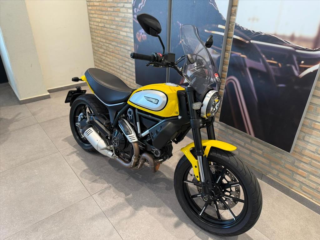 DUCATI-SCRAMBLER-ICON