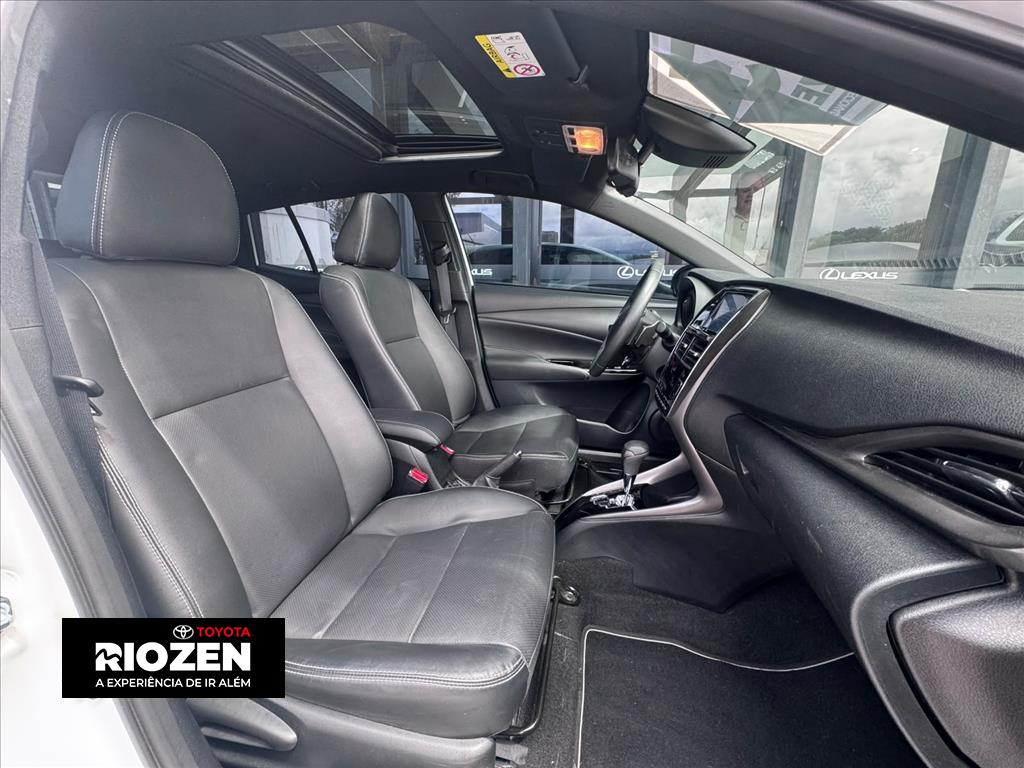 YARIS 1.5 16V FLEX XLS CONNECT MULTIDRIVE13