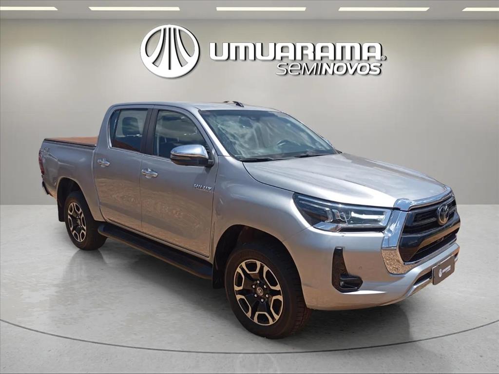 HILUX 2.8 D-4D TURBO DIESEL CD SRX 4X4 AUTOMÁTICO2