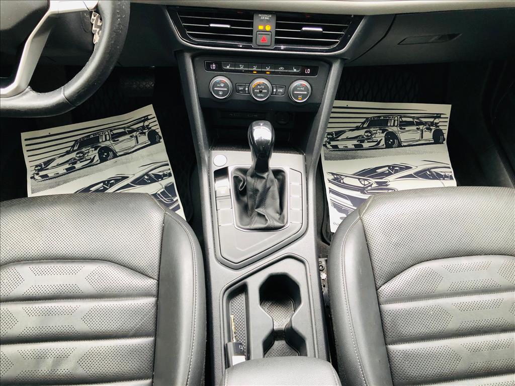 TAOS 1.4 250 TSI TOTAL FLEX COMFORTLINE AUTOMÁTICO12
