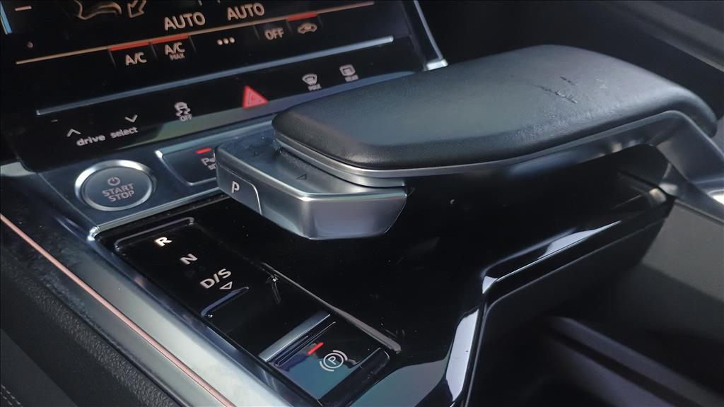 E-TRON ELÉTRICO SPORTBACK PERFORMANCE BLACK QUATTRO13