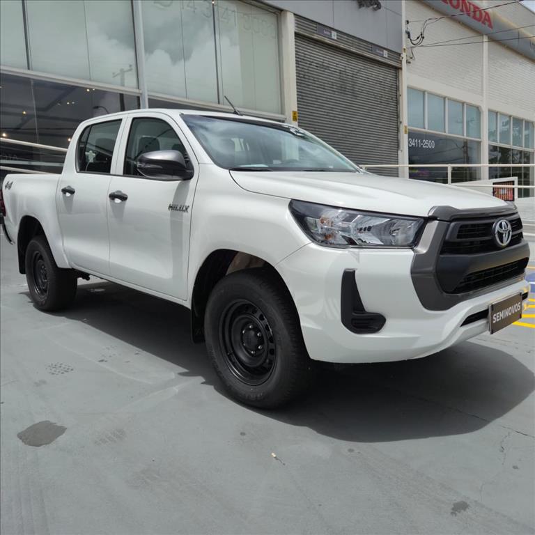 HILUX 2.8 D-4D TURBO DIESEL CD POWER PACK 4X4 AUTOMÁTICO