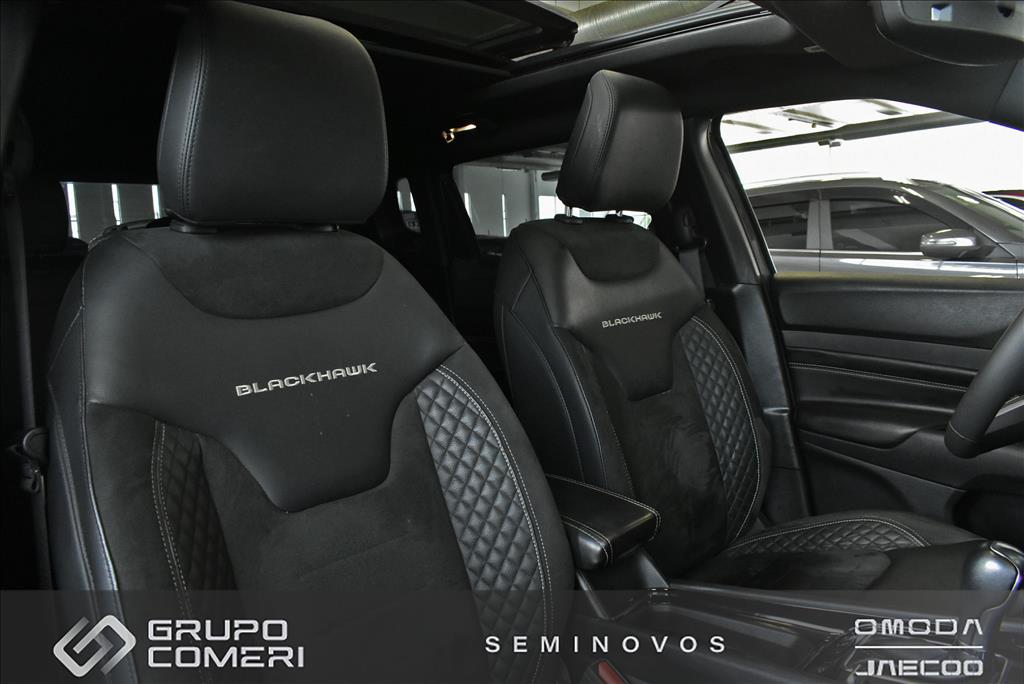 COMPASS 2.0 HURRICANE 4 TURBO GASOLINA BLACKHAWK AT96