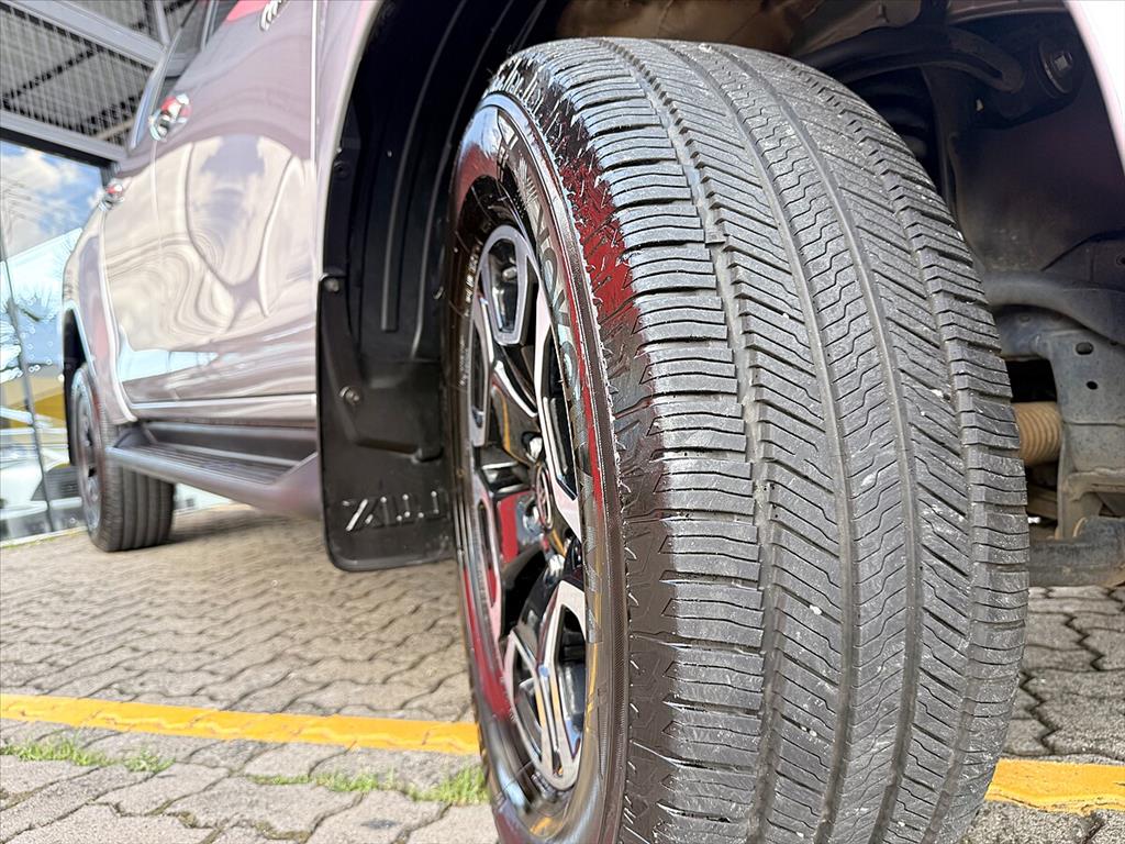 Toyota Hilux - 2.8 D-4D TURBO DIESEL CD SRX 4X4 AUTOMÁTICO