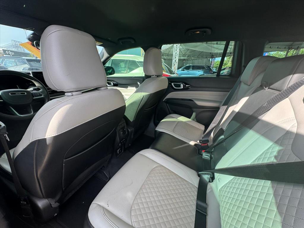 COMMANDER 1.3 T270 TURBO FLEX LIMITED AT66