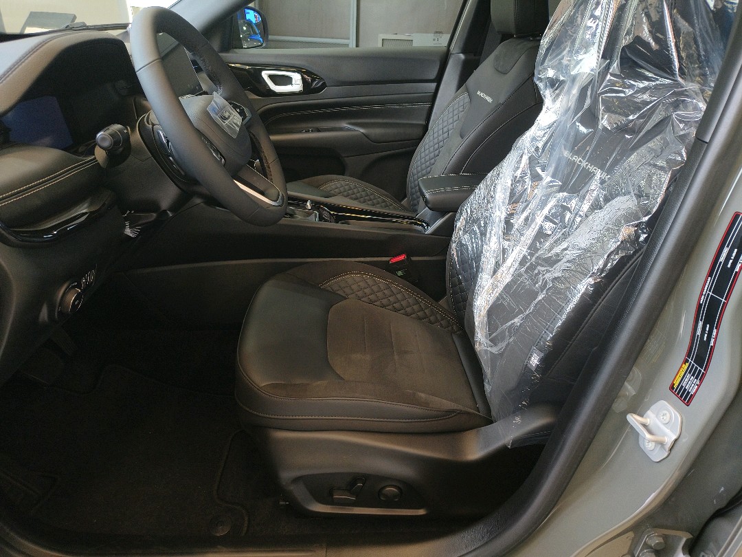 COMPASS 2.0 HURRICANE 4 TURBO GASOLINA BLACKHAWK AT97