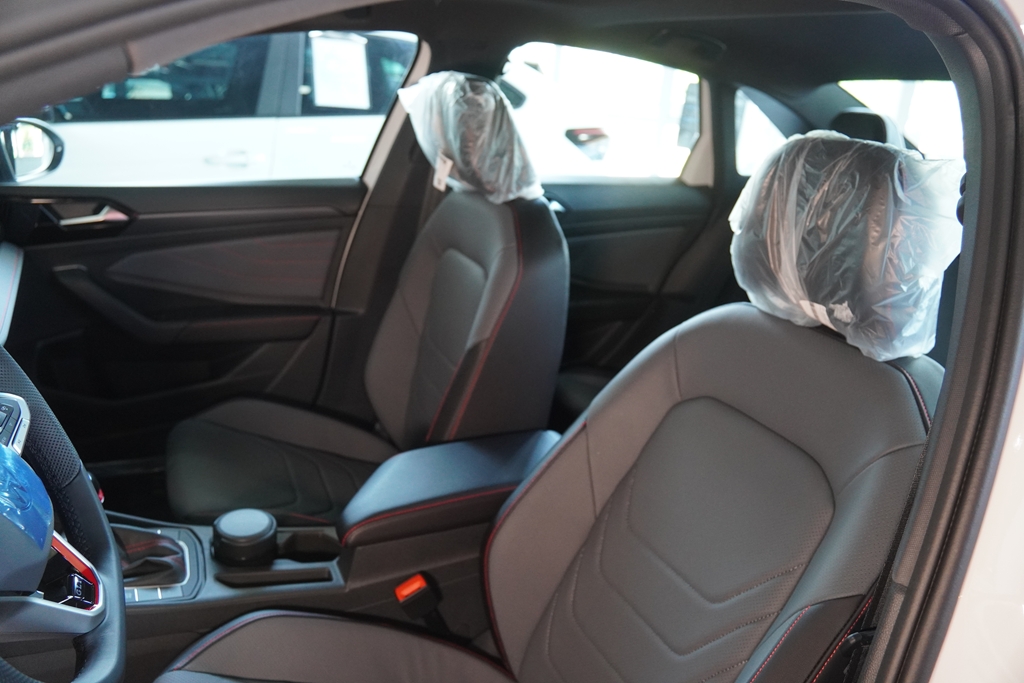 JETTA 2.0 350 TSI GASOLINA GLI DSG8