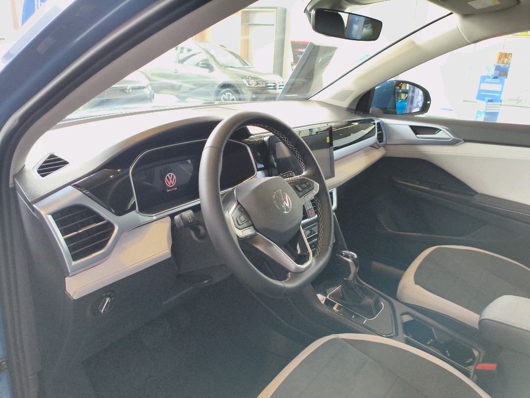 TAOS 1.4 250 TSI TOTAL FLEX COMFORTLINE AUTOMÁTICO6