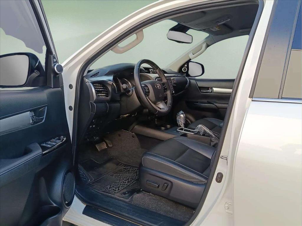 HILUX 2.8 D-4D TURBO DIESEL CD SRX 4X4 AUTOMÁTICO10