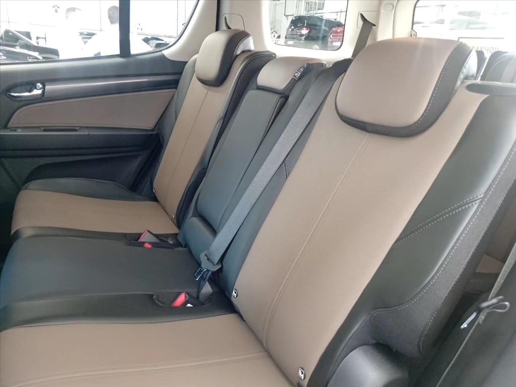 TRAILBLAZER 2.8 16V TURBO DIESEL HIGH COUNTRY 7L 4X4 AUTOMÁTICO10