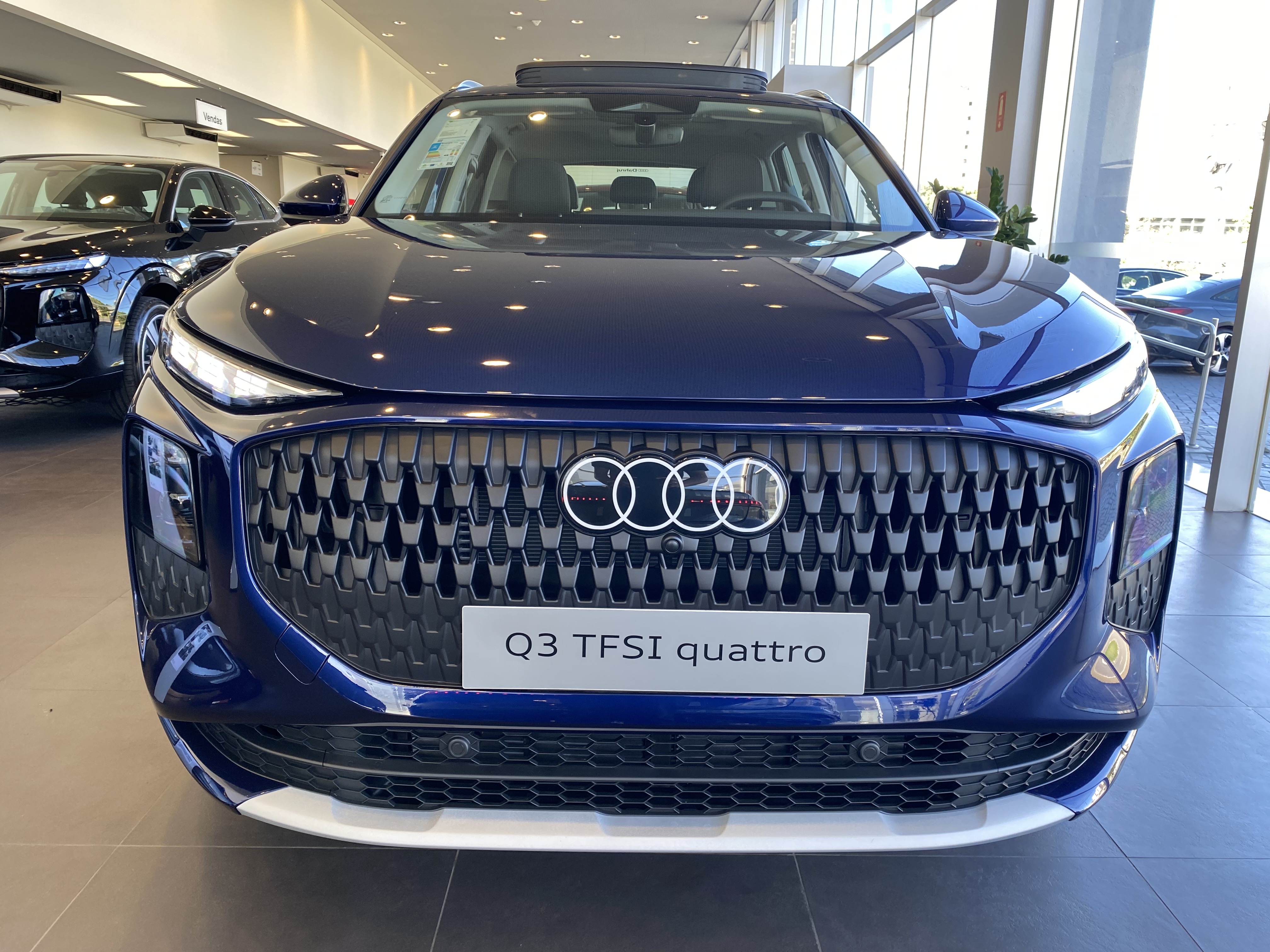 Q3 2.0 TFSI GASOLINA LAUNCH EDITION QUATTRO S TRONIC3