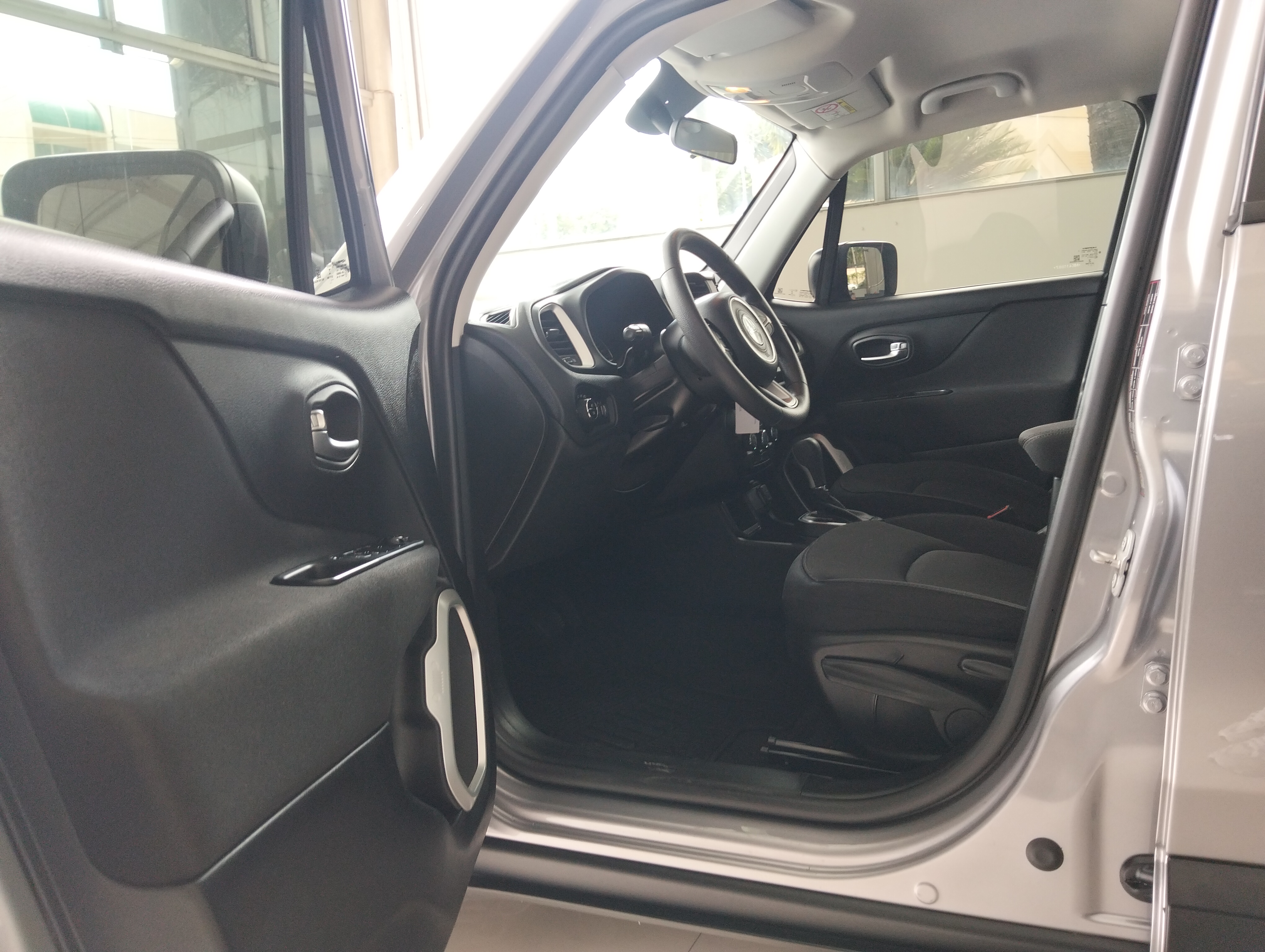 RENEGADE 1.8 16V FLEX 4P AUTOMÁTICO7