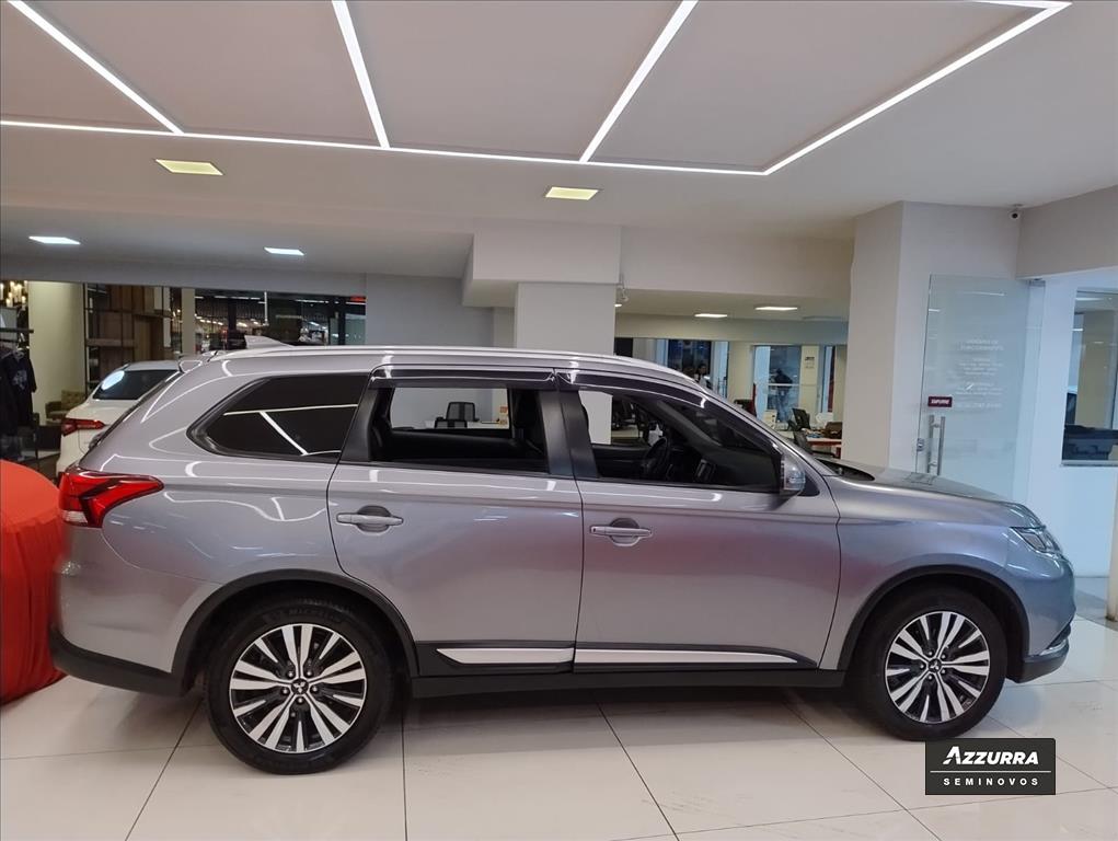 OUTLANDER 2.0 MIVEC GASOLINA HPE AUTOMÁTICO