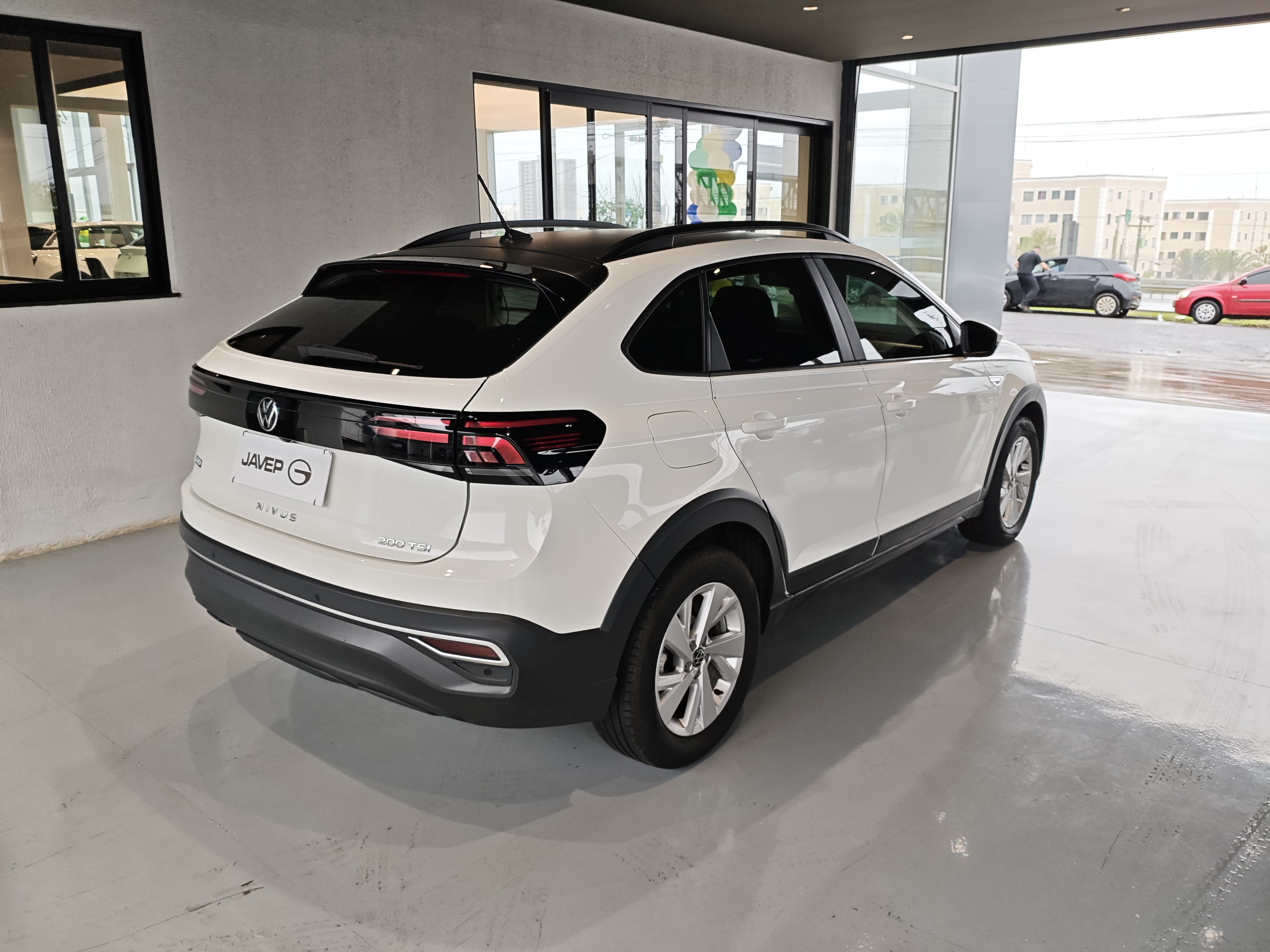 Volkswagen-NIVUS-1.0 200 TSI TOTAL FLEX COMFORTLINE AUTOMÁTICO