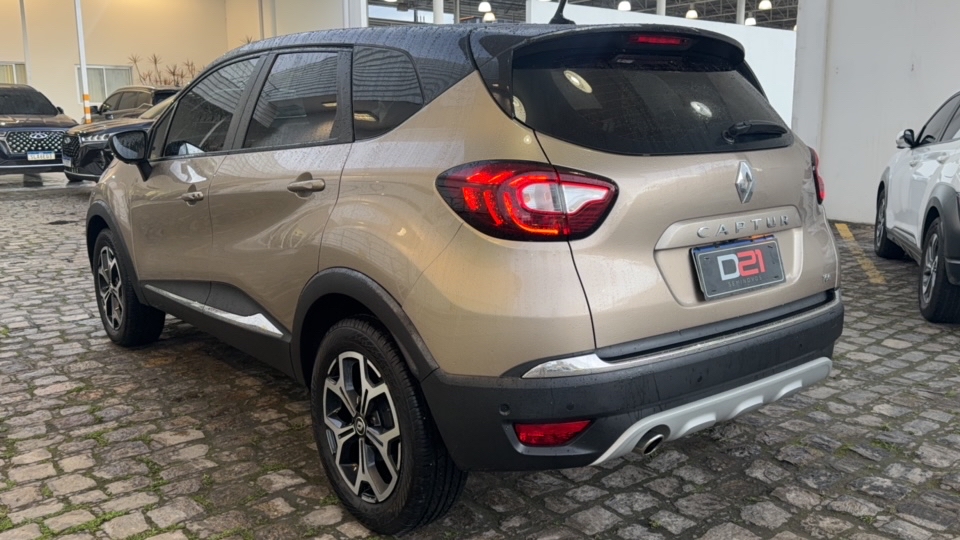 Renault-CAPTUR-1.3 TCE FLEX ICONIC X-TRONIC