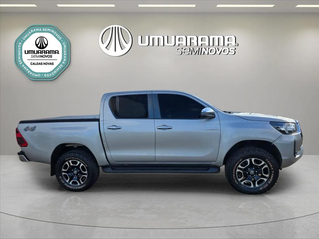 HILUX 2.8 D-4D TURBO DIESEL CD SRV 4X4 AUTOMÁTICO6