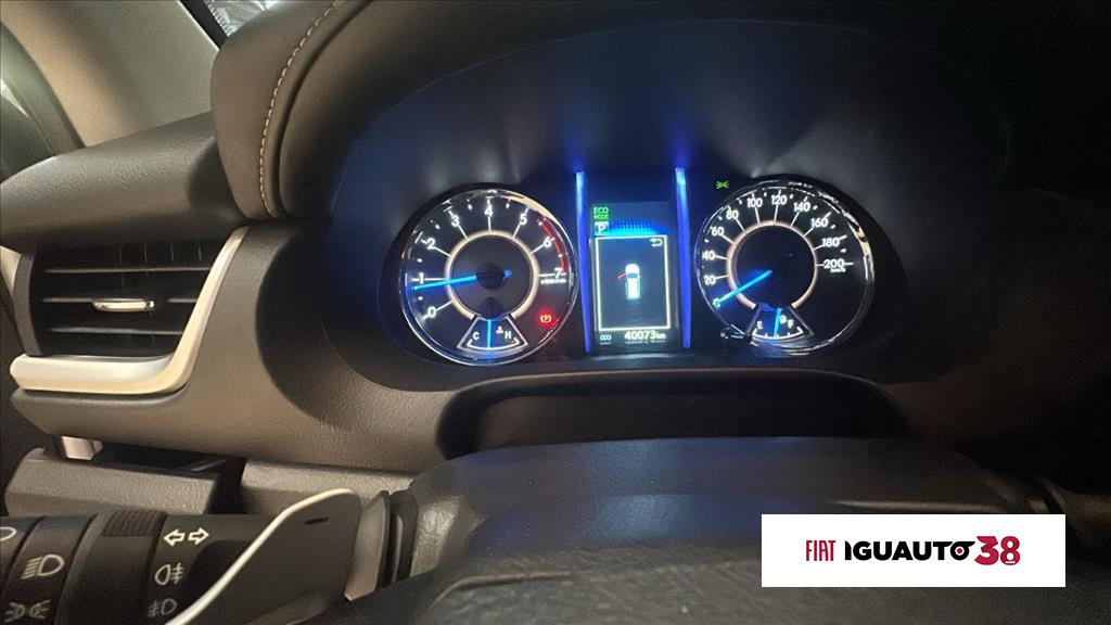 HILUX SW4 2.7 SRV 7 LUGARES 4X2 16V FLEX 4P AUTOMÁTICO11