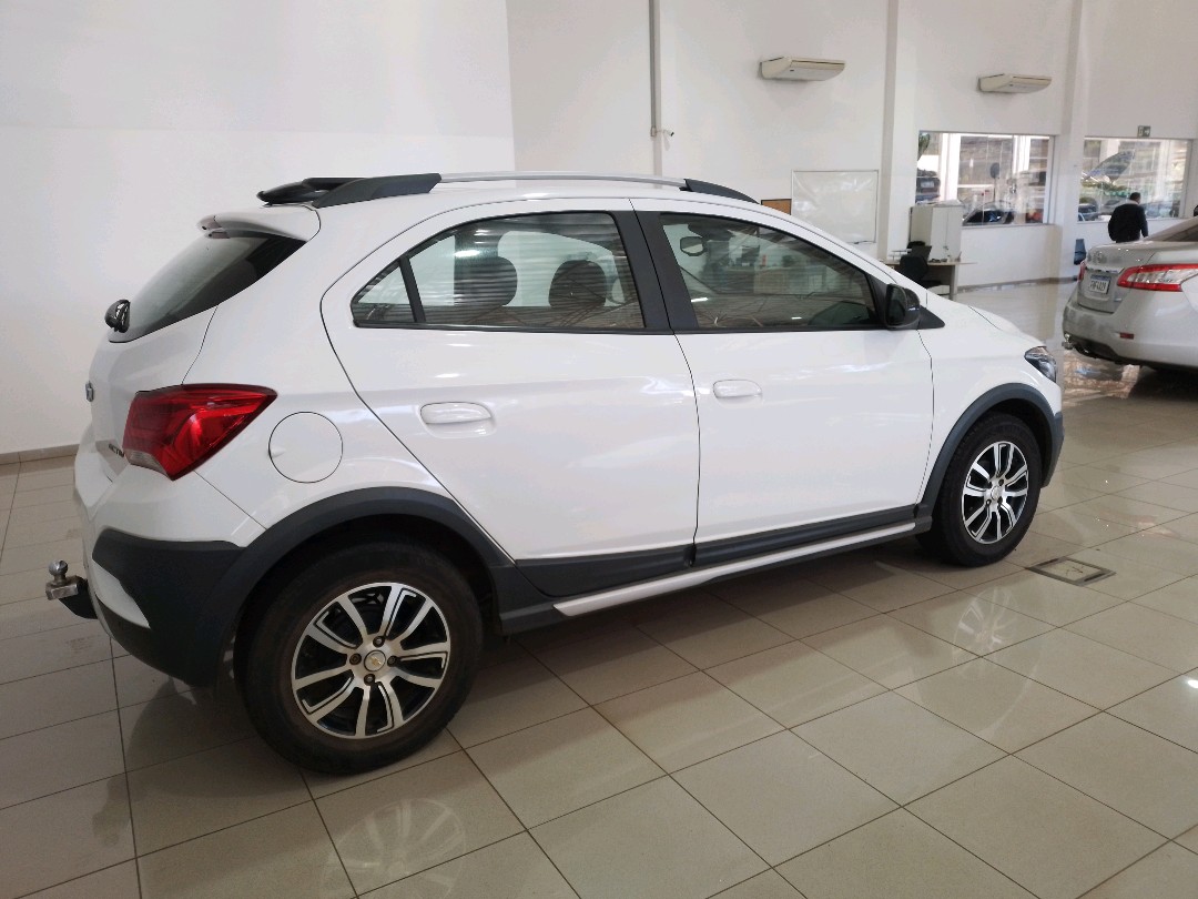 Chevrolet Spark Euv 1.4 Mpfi Activ 8V Flex 4P Manual - foto 8