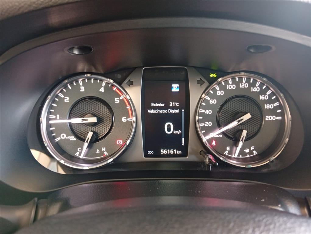 HILUX 2.8 D-4D TURBO DIESEL CD SRX 4X4 AUTOMÁTICO6