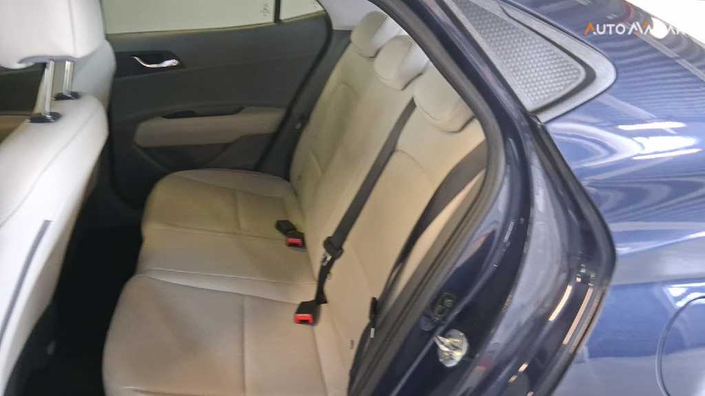 Hyundai-HB20S-1.0 TGDI FLEX PLATINUM SAFETY AUTOMÁTICO