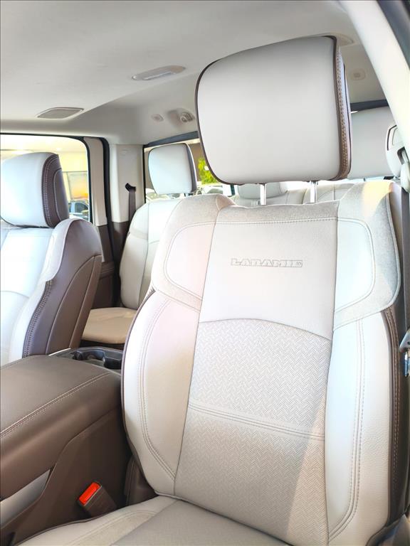 2500 6.7 I6 TURBO DIESEL LARAMIE CD 4X4 AUTOMÁTICO5