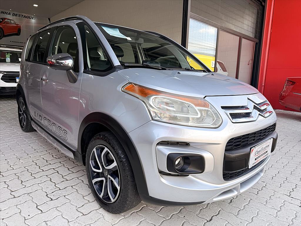 Citroën C3 - 1.6 EXCLUSIVE 16V FLEX 4P MANUAL