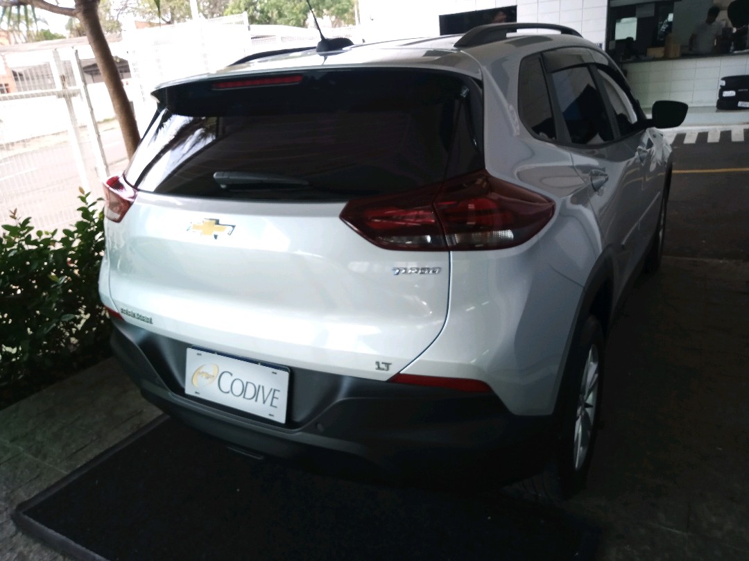 TRACKER 1.0 TURBO FLEX AUTOMÁTICO4