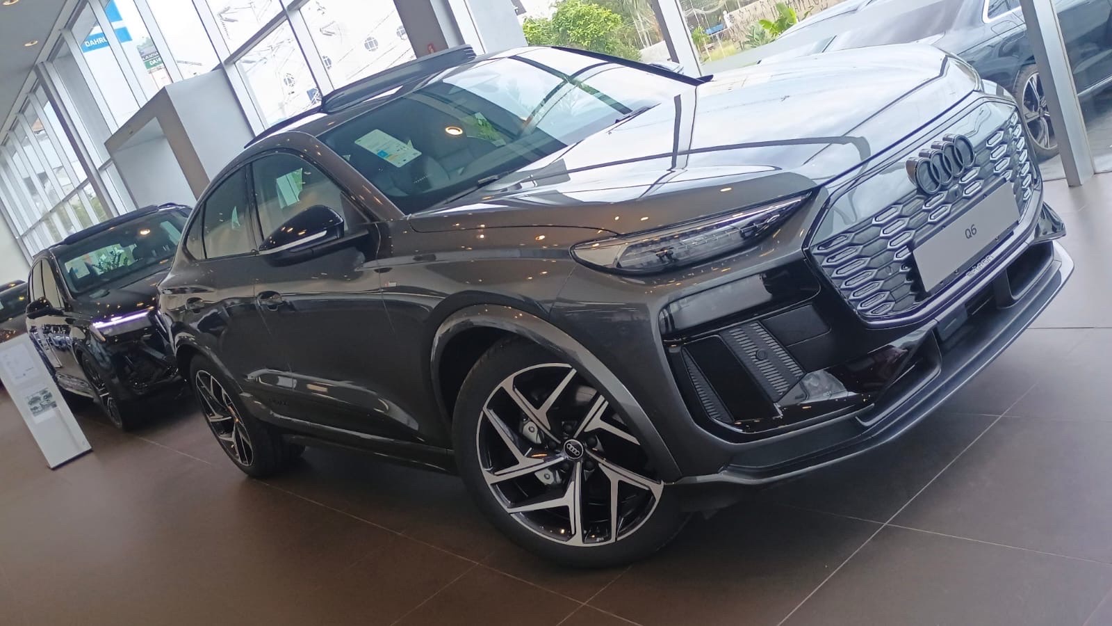 Q6 E-TRON 100 KW ELÉTRICO SPORTBACK QUATTRO0