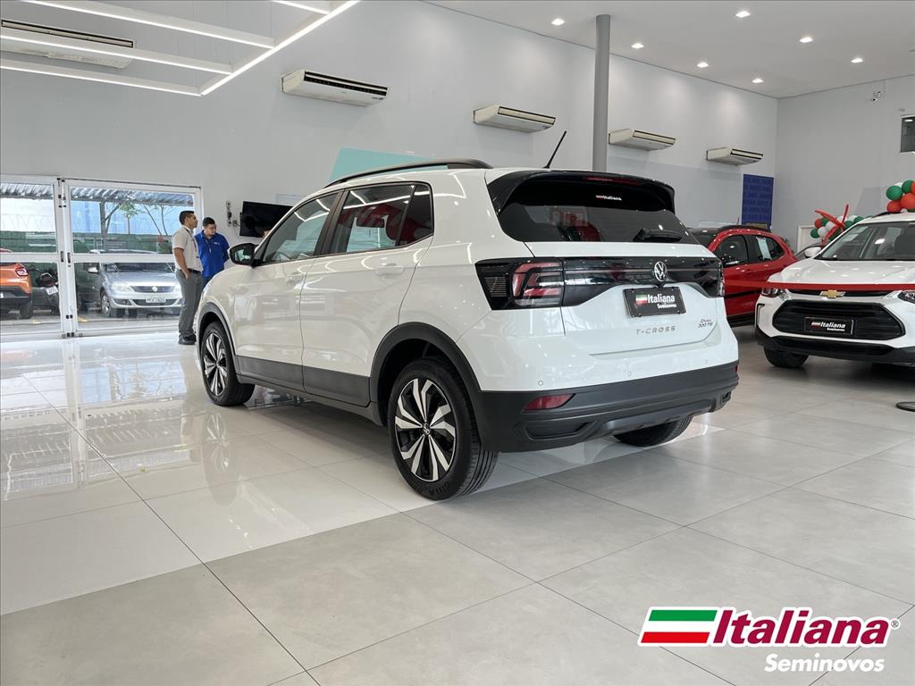 T-CROSS 1.0 200 TSI TOTAL FLEX AUTOMÁTICO2