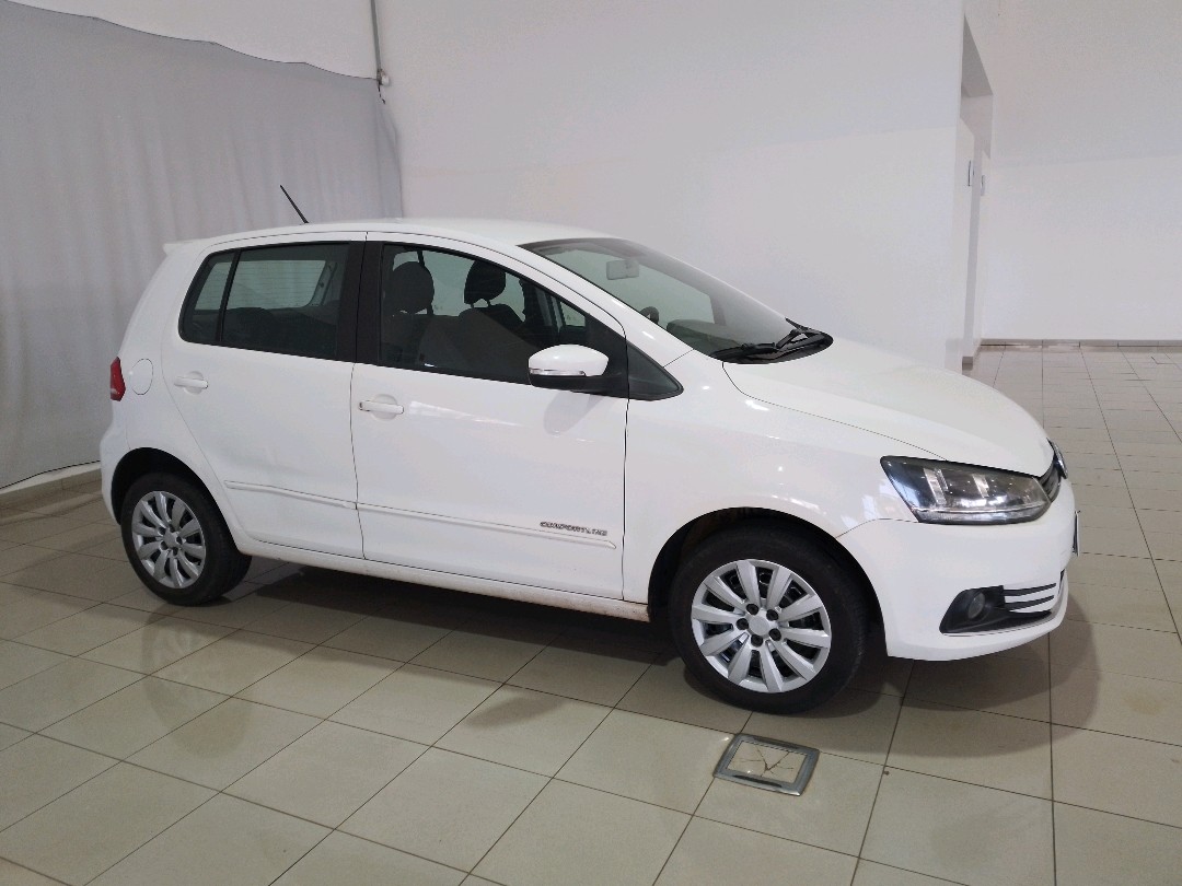 Volkswagen Fox 1.6 MSI Comfortline 8V Flex 4P Manual - foto 3