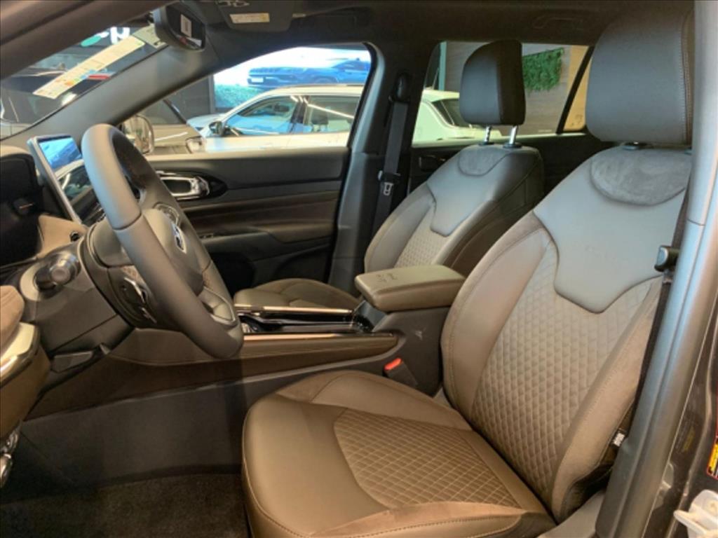 COMMANDER 1.3 T270 TURBO FLEX OVERLAND AT617