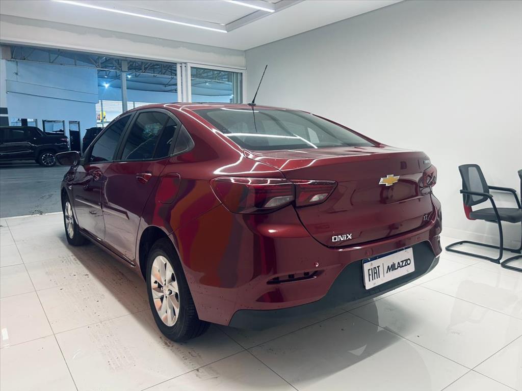 ONIX PLUS 1.0 TURBO FLEX LT AUTOMÁTICO3