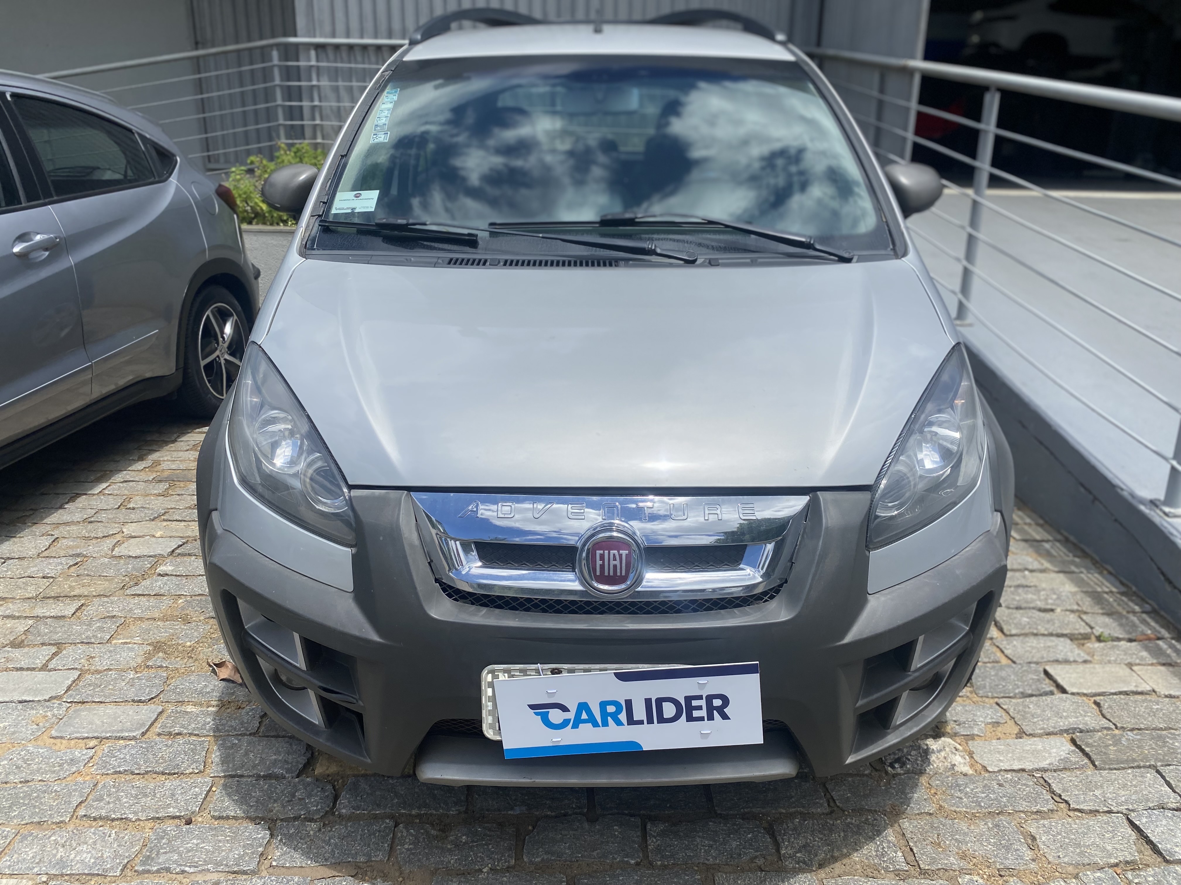 IDEA 1.8 MPI ADVENTURE 16V FLEX 4P MANUAL